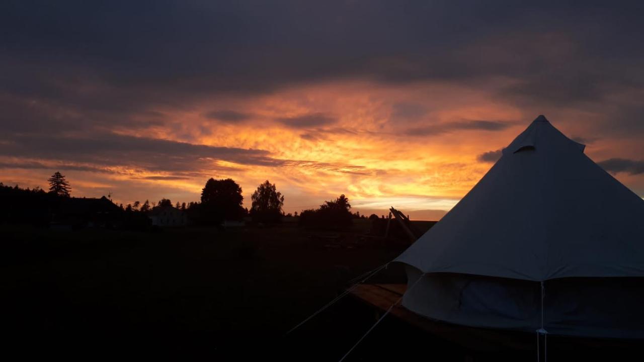 Autark-Camp Gleis A. Hotel Durrhennersdorf Bagian luar foto